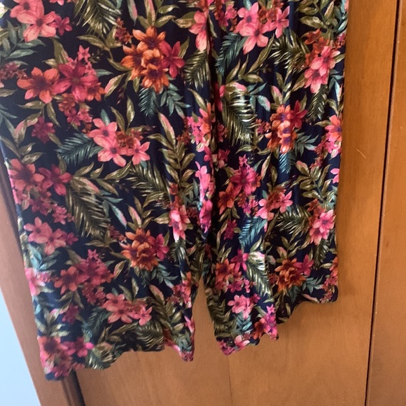 American Eagle Jumpsuit (Removeable Straps) Size Large - Picture 4 of 6